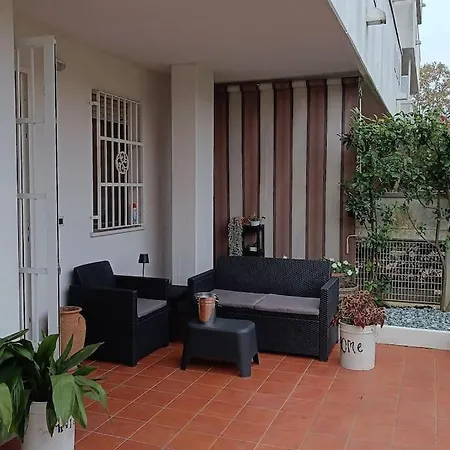Art-apart Lt Con Giardino Privato